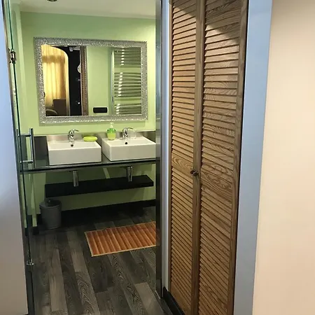 Mediterranean Loft Sea Border Дом отдыха Рива-Лигуре
